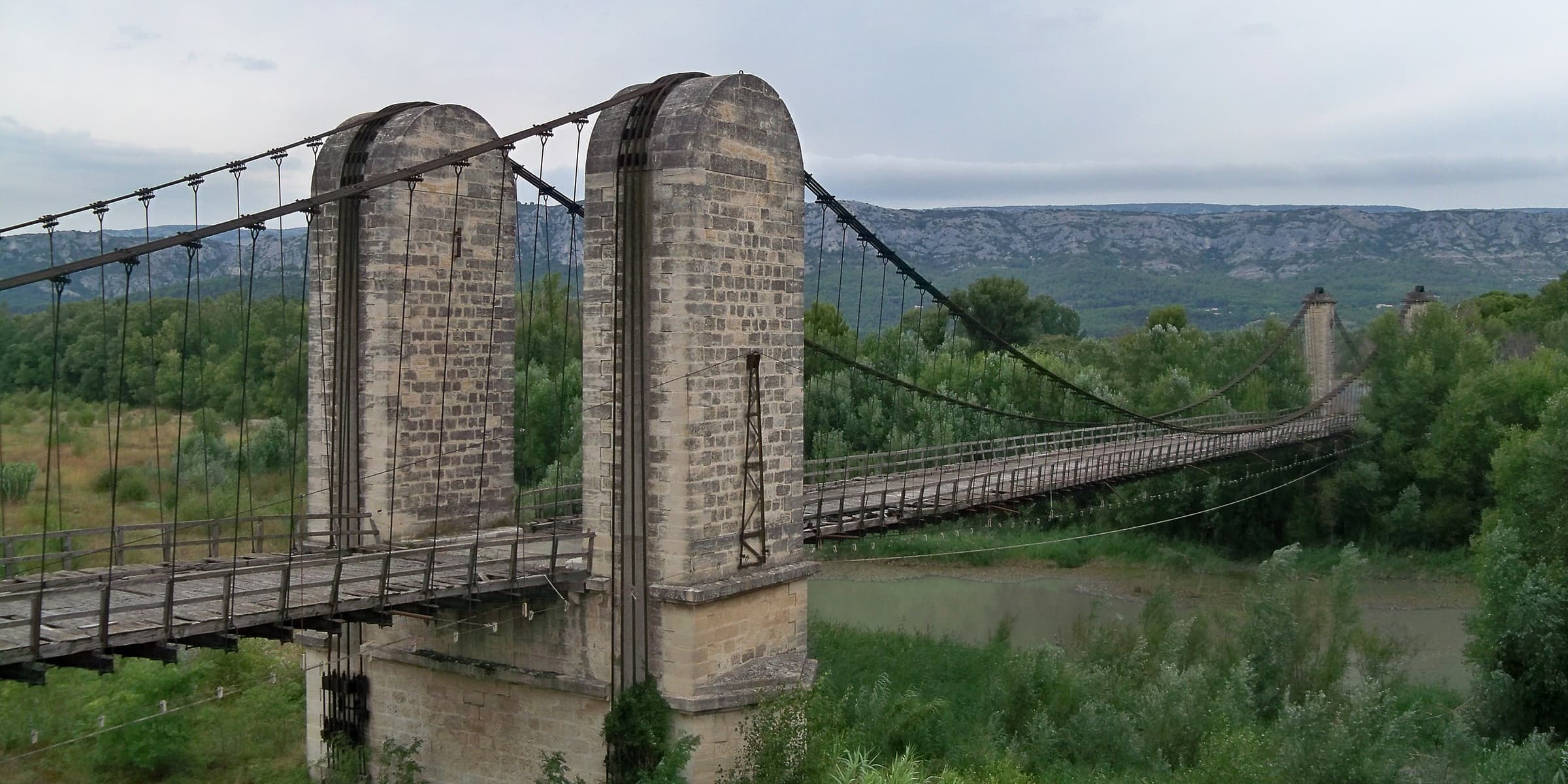 Réhabilitation de l’ancien pont suspendu de Mallemort