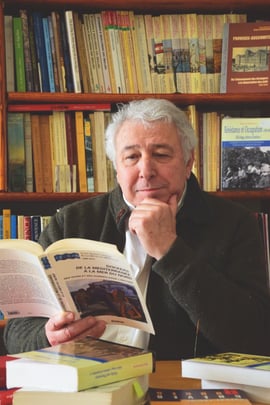 Robert Mencherini, professeur honoraire des Universités en Histoire contemporaine. Robert Mencherini, professeur honoraire des Universités en Histoire contemporaine.