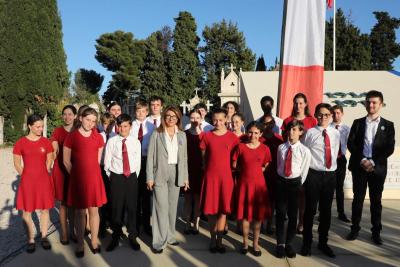 Agrandir l'image 12 sur 18, fenêtre modale