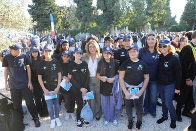 Agrandir l'image 9 sur 18, fenêtre modale