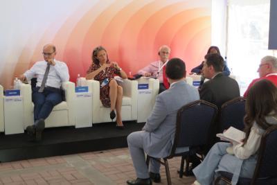 Voyage en Arménie lors des 5e assises de la coopération décentralisée franco-arménienne - Agrandir l'image 1 sur 3, fenêtre modale